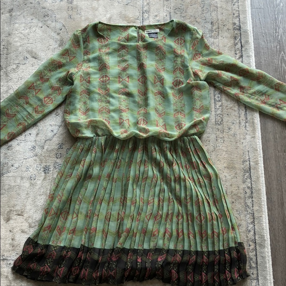 Tribal pattern Anthropologie Dress. Small (4/6)